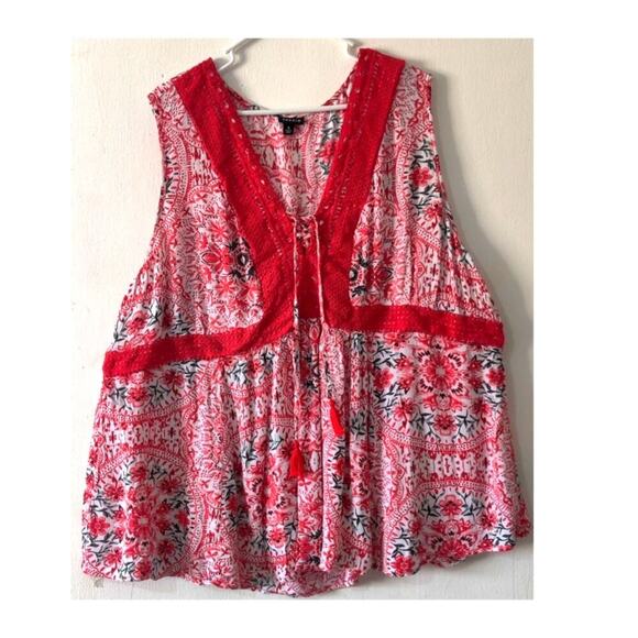 Torrid Crochet Insert Lace Up Sleeveless Boho Babydoll Top Red Floral Sz 5X - Picture 3 of 6
